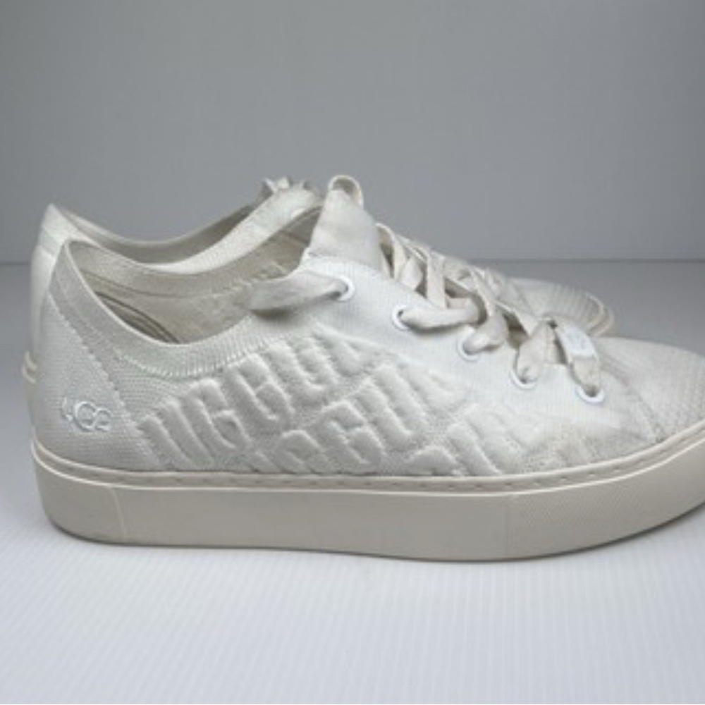 UGG Women's White Sneakers Claudi Lifestyle Lace Up Sz 10